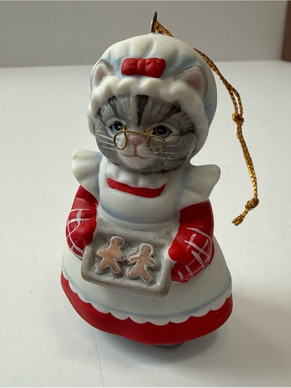 Kitty Cucumber 1986 ornament granny kitty